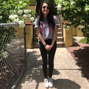 Meet your Posher, Hannah